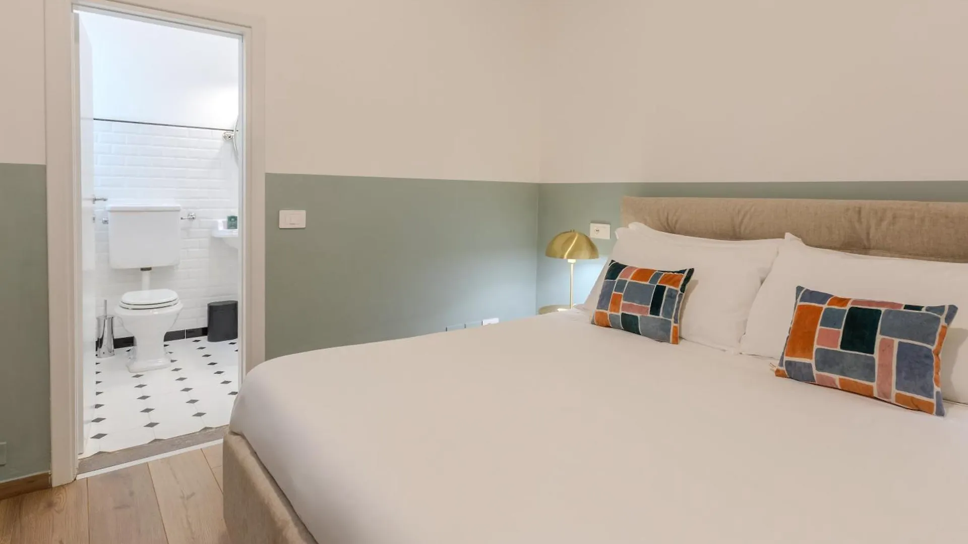 Aparthotel B&B Stanze Guelfe Firenze Italia